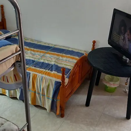 לינה וארוחת בוקר Privada Triple *