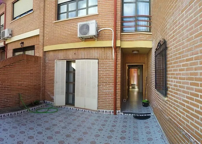 לינה וארוחת בוקר Privada Triple *