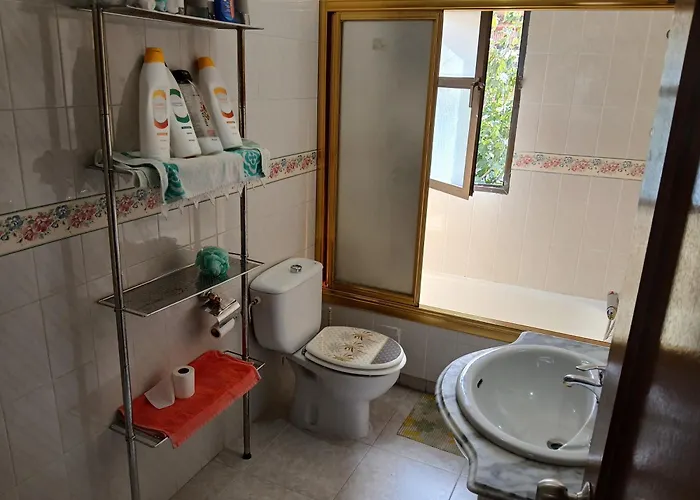 Privada Triple לינה וארוחת בוקר *