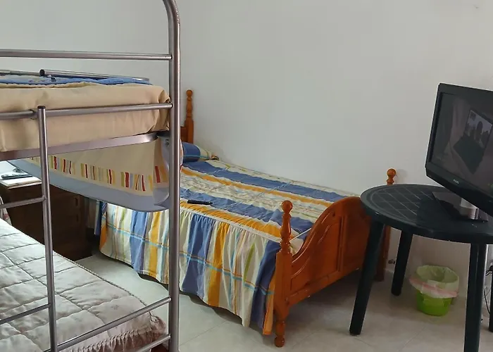 Privada Triple לינה וארוחת בוקר טולדו