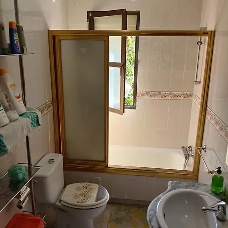 Privada Triple Bed & Breakfast